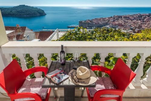 Amazing view Apartment and Rooms Dragan