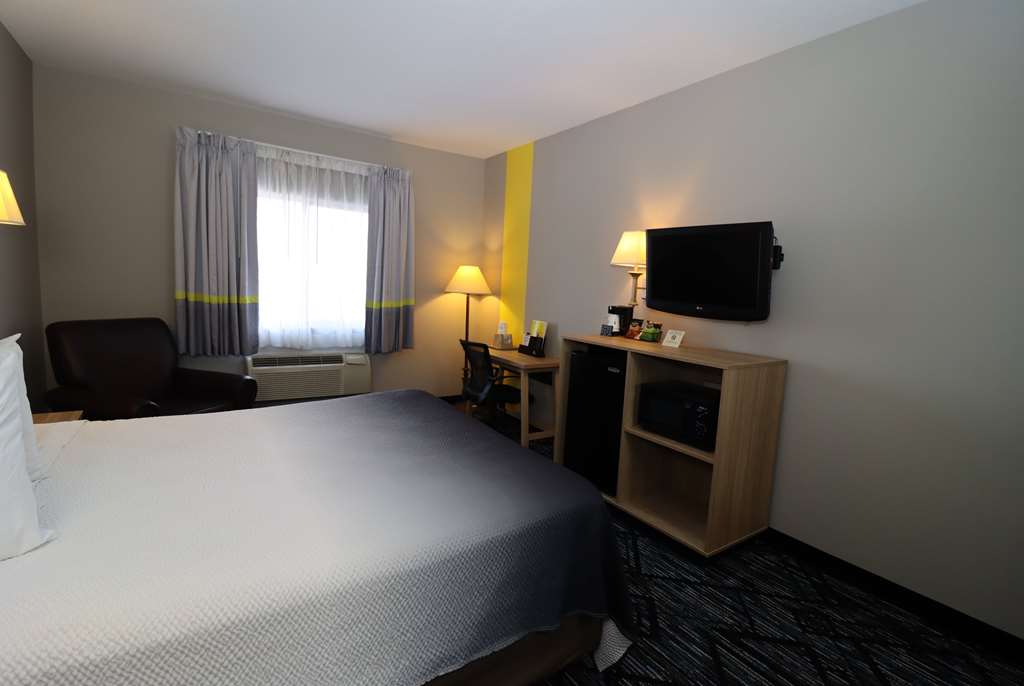 Super 8 by Wyndham Perryville - photo 9