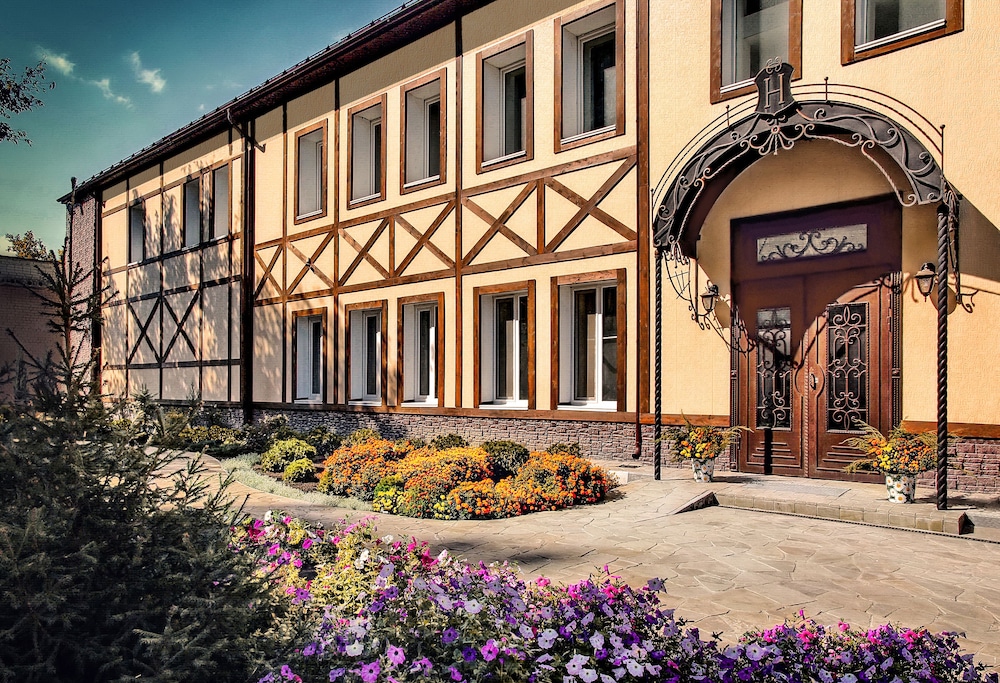 Hotel Address in Saratov, Russia