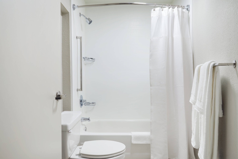 SpringHill Suites Tempe at Arizona Mills Mall - photo 13