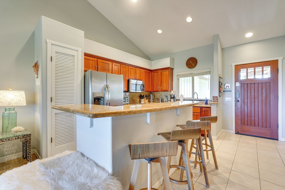 Luxe Maunalani Resort Condo w Pool Beach Access - photo 5