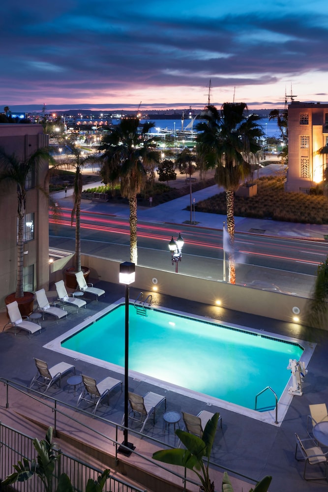 Hampton Inn San Diego Downtown - photo 23