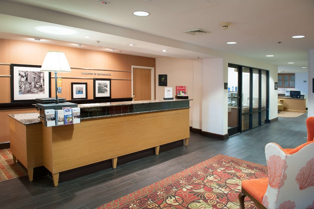 Hampton Inn Pensacola Airport - photo 4
