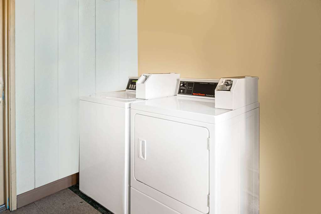 La Quinta Inn by Wyndham Amarillo Mid City - photo 40