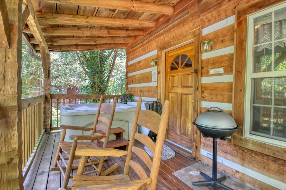Dream Weaver #1527 — 4-Star Luxury Hotel in Gatlinburg, United States