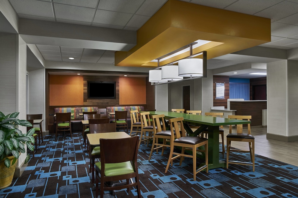 Fairfield Inn by Marriott Myrtle Beach Broadway at the Beach - photo 19