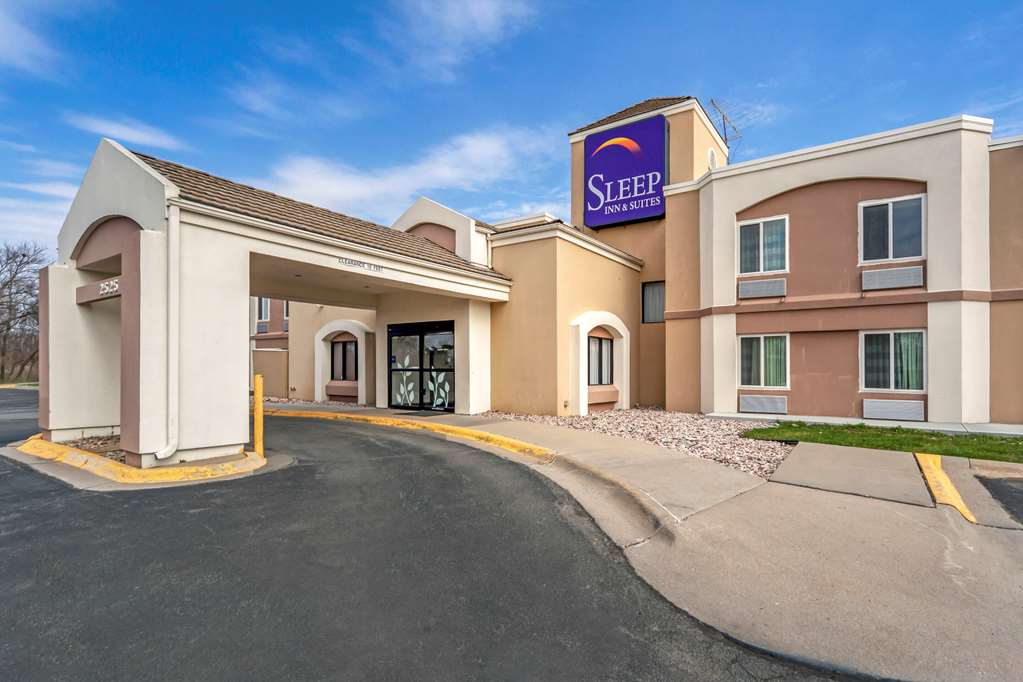 Sleep Inn & Suites Omaha Airport - featured photo