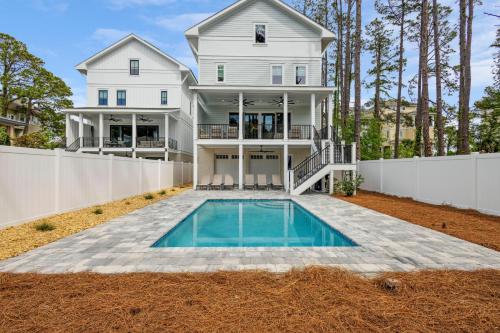 23 Bradley Circle in Hilton Head Island, United States