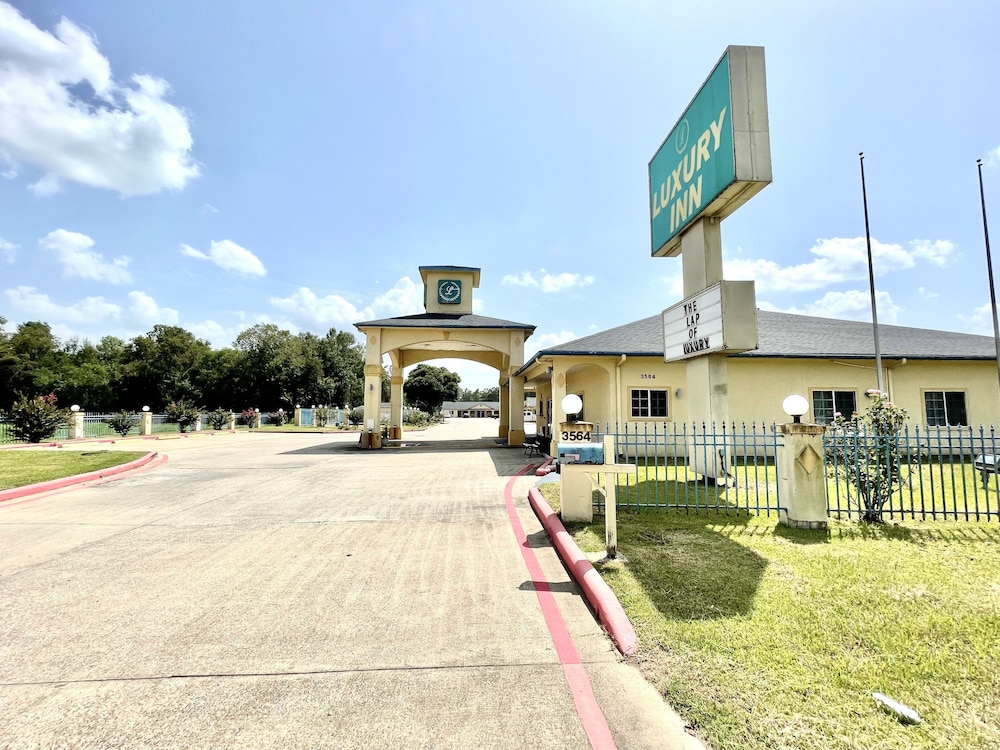 Luxury Inn & Suites Liberty in Liberty, United States