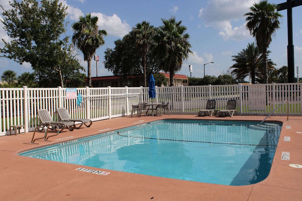 Wingate by Wyndham Kings Bay Naval Base I 95 - featured photo
