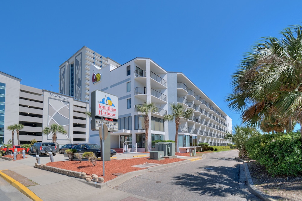 Jonathan Harbour - carbon neutral hotel in Myrtle Beach