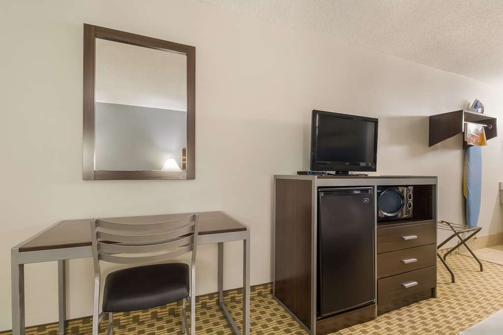 Quality Inn Madisonville - photo 19