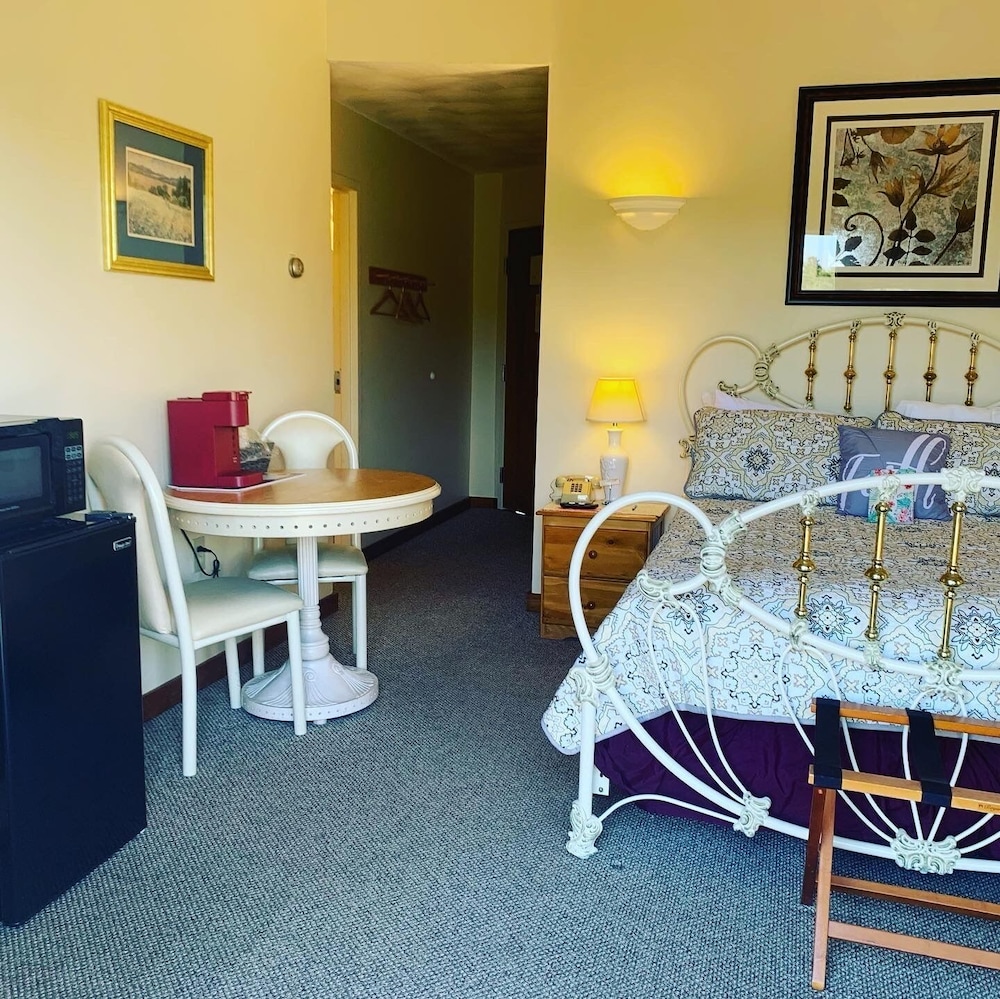 Stagecoach House Inn - photo 17