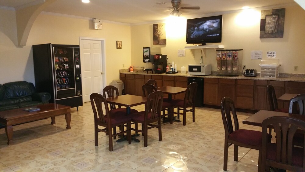 Sunbelt Lodge Motel - photo 19