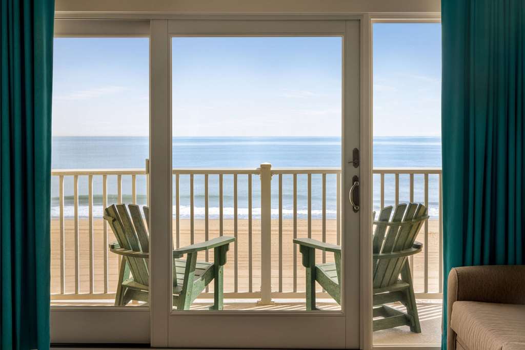 Howard Johnson by Wyndham Ocean City Oceanfront - photo 32