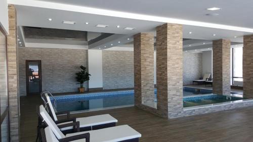 Villa In Crystal