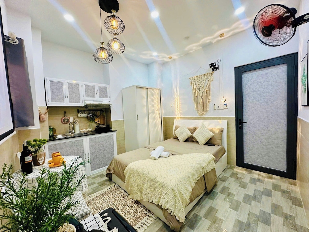 Homestay Tieu Nhi — 4-Star Luxury Hotel in Ho Chi Minh City, Vietnam