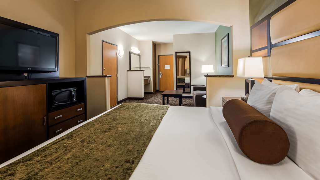 Best Western Plus Vancouver Mall Dr. Hotel & Suites - photo 13