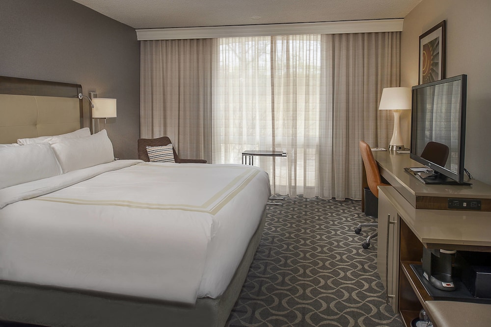 TownePlace Suites by Marriott St. Louis Chesterfield - photo 9