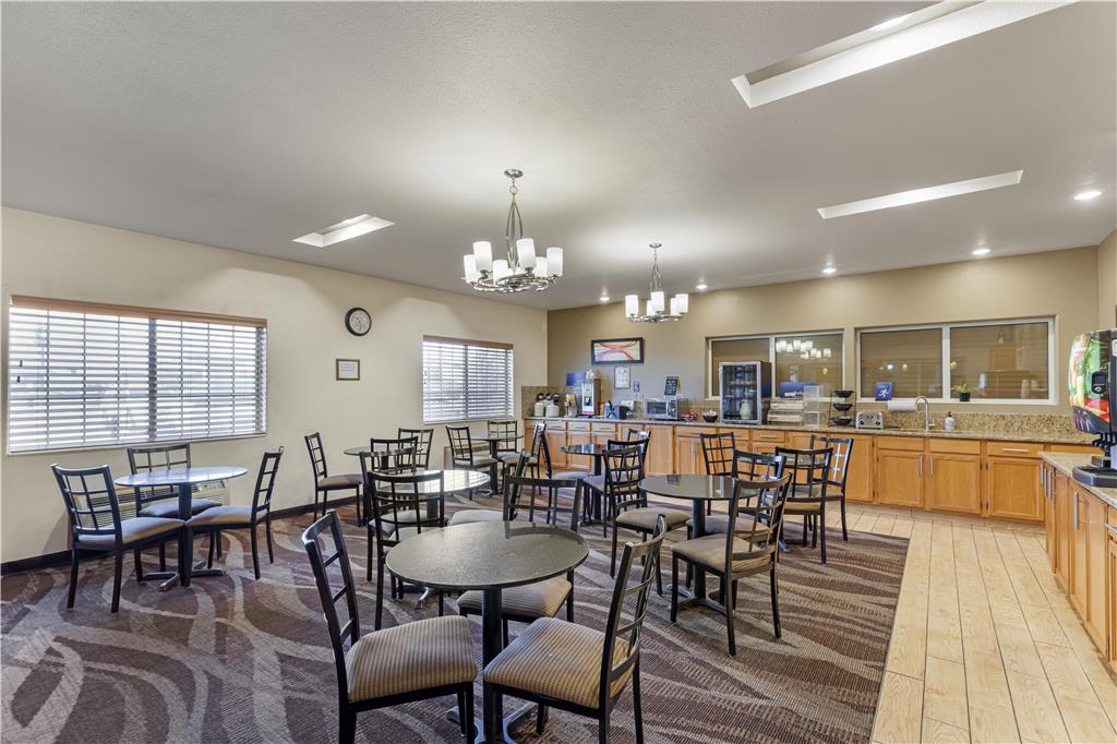 Best Western Firestone Inn & Suites - photo 6