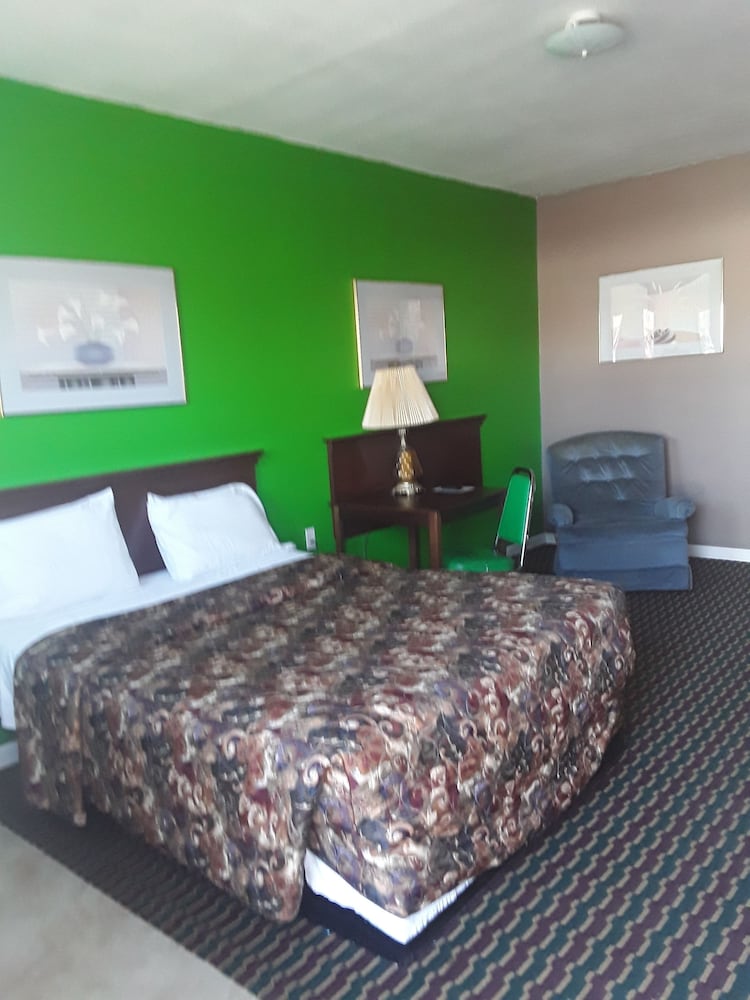 Super 54 Inn - photo 10