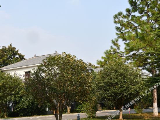 Nan Shan Hotel — hotel in Funan Chengguanzhen