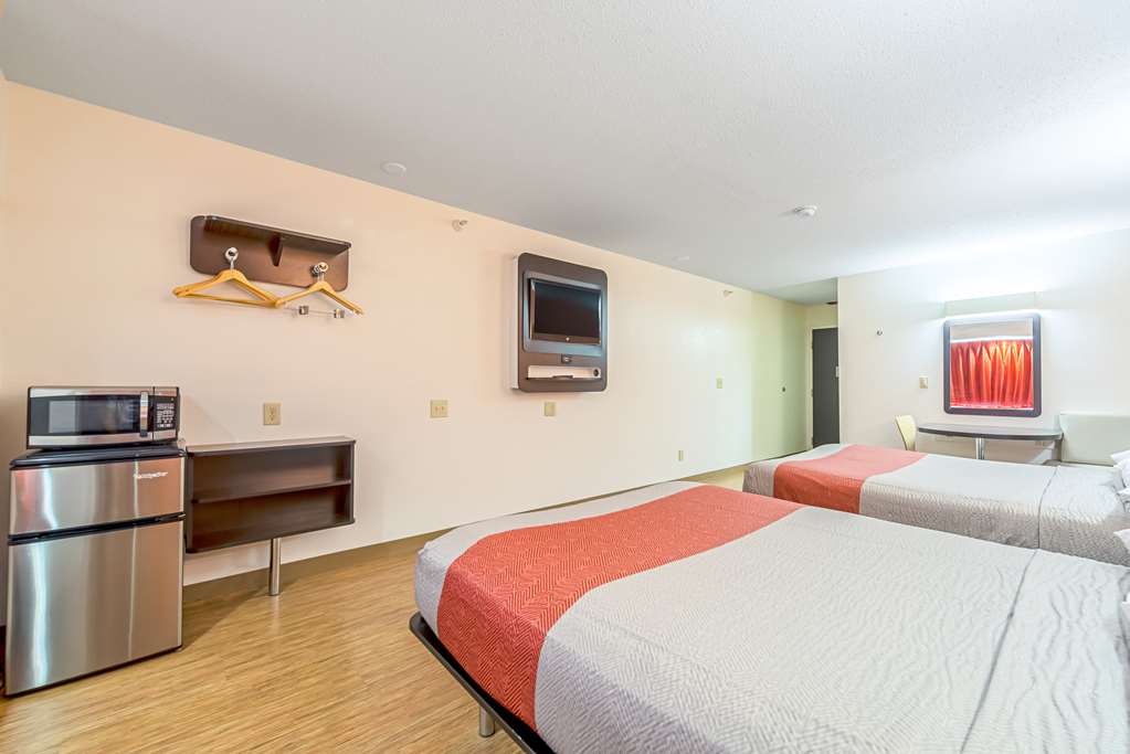 Motel 6 Indianapolis Carmel - photo 10
