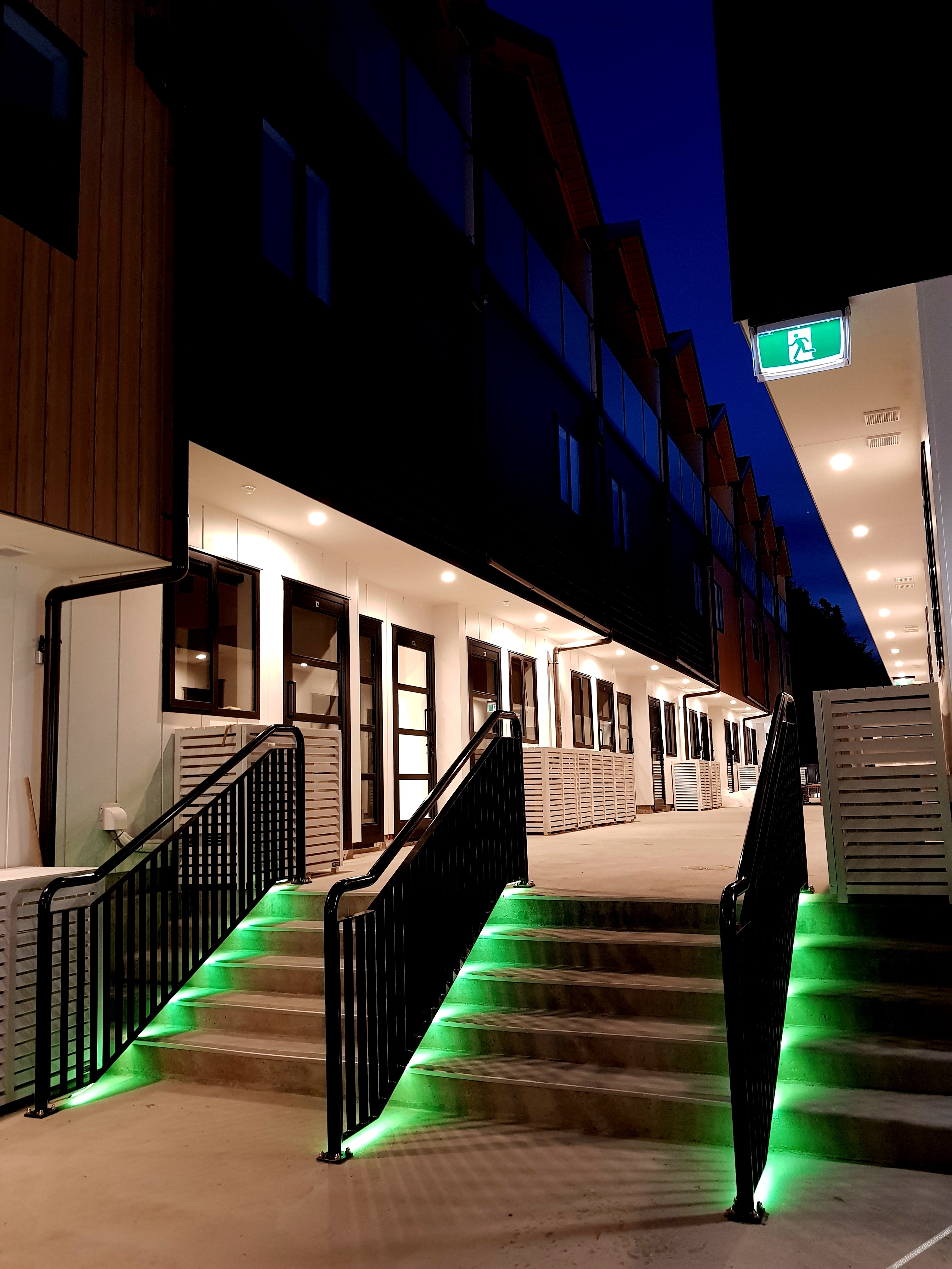 2 Bed 2 Bathroom Brand New Paradise 8 mins to CBD — 4-Star Luxury Hotel in Queenstown, New Zealand