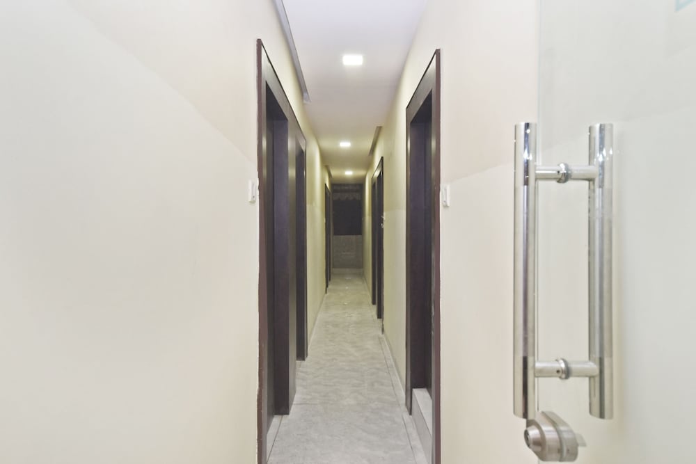 Spot On 29030 Hotel Royal Front - carbon neutral hotel in Aurangabad