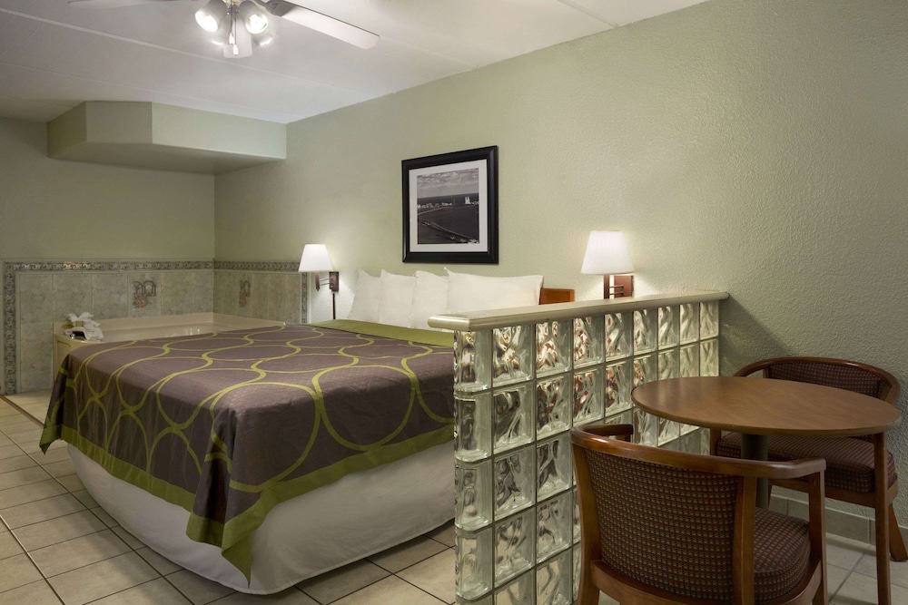Super 8 by Wyndham South Padre Island - photo 13