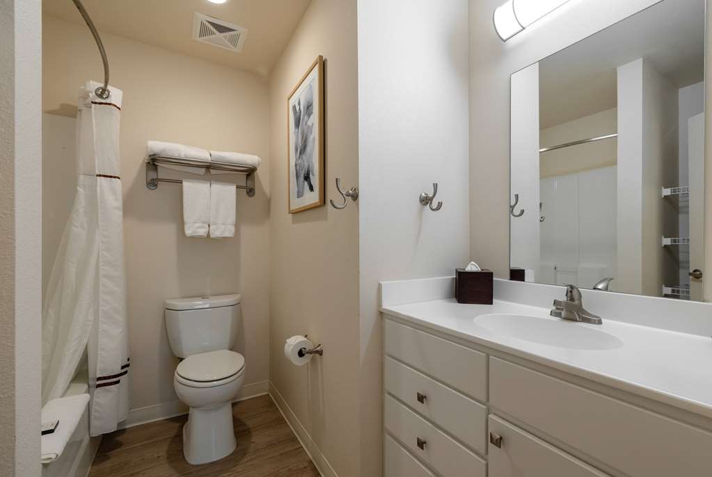 WaterWalk Extended Stay by Wyndham Wichita - photo 17