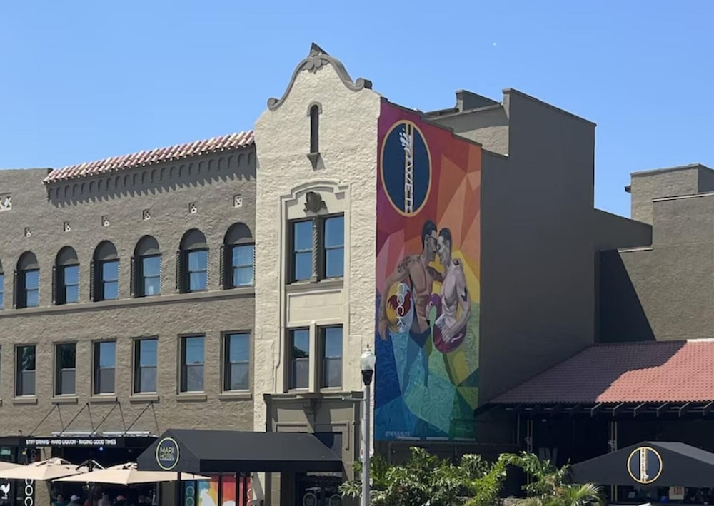 Mari Jean Hotel All Adults Welcome in St. Petersburg, United States