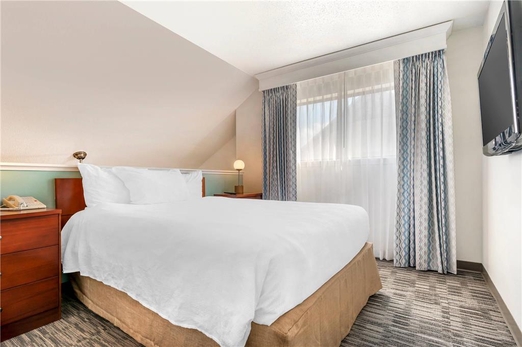 MainStay Suites St. Louis Galleria - photo 26