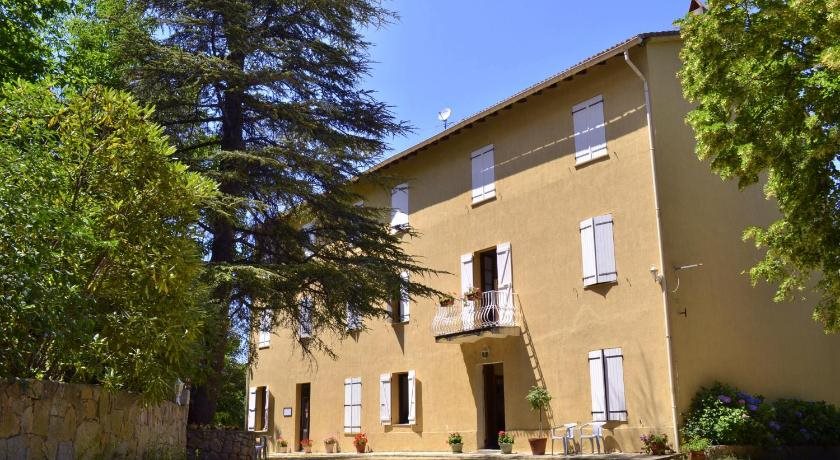 Beau Séjour - carbon neutral hotel in Unknown City