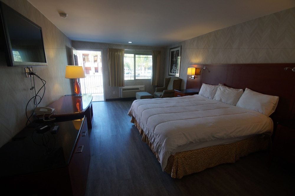 Civic Center Inn Santa Ana - photo 5