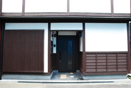 金沢一棟宿 海泉 Restoring In Kanazawa Kaisen — 4-Star Luxury Hotel in Kanazawa, Japan