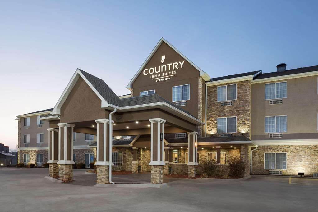 Country Inn Suites By Radisson Topeka West Ks — Topeka