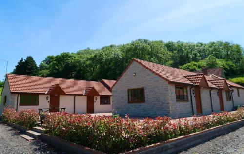 Lillypool Farm - carbon neutral hotel in Shipham