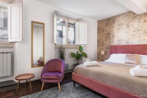 Central Florence Charm Walk to All Sights by LikeHomeFlorence — 4-Star Luxury Hotel in Florence, Italy
