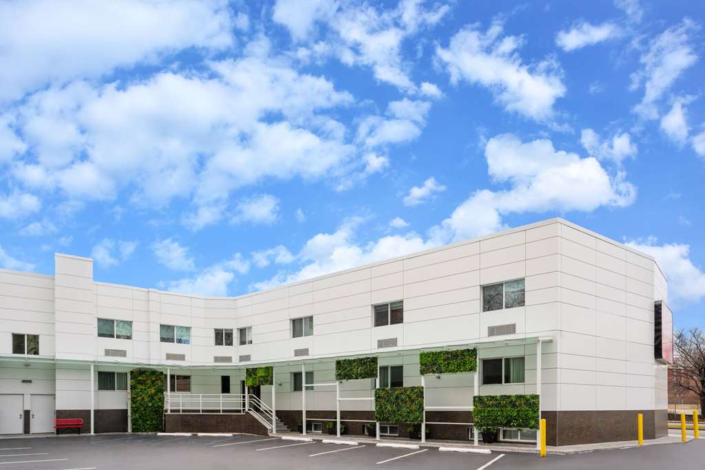 Ramada by Wyndham Bronx - photo 34