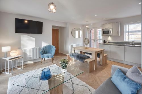 Host & Stay Shipwrights
