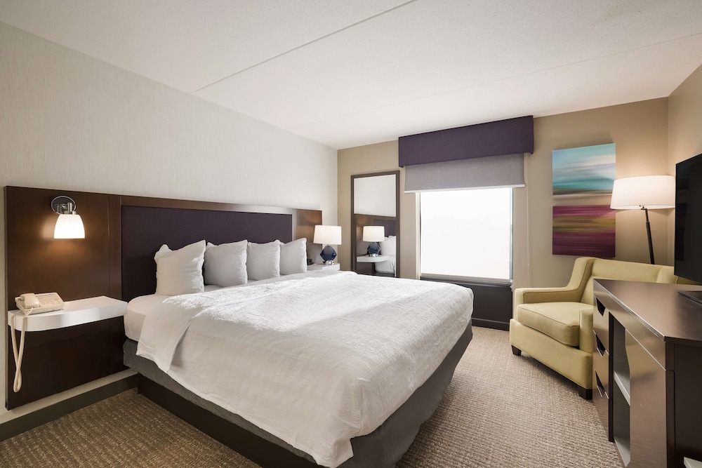 Hampton Inn McHenry - photo 13