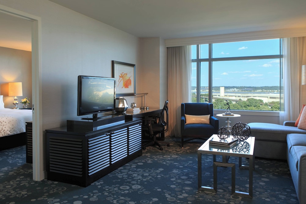 Renaissance Arlington Capital View Hotel - photo 19