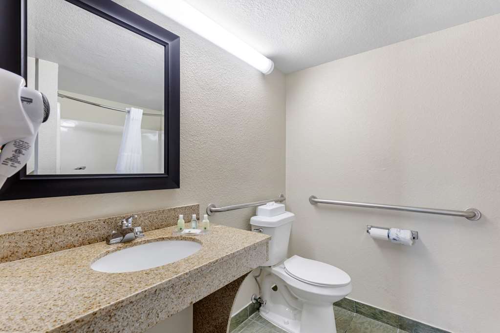 Quality Inn Downtown Stuart - photo 12