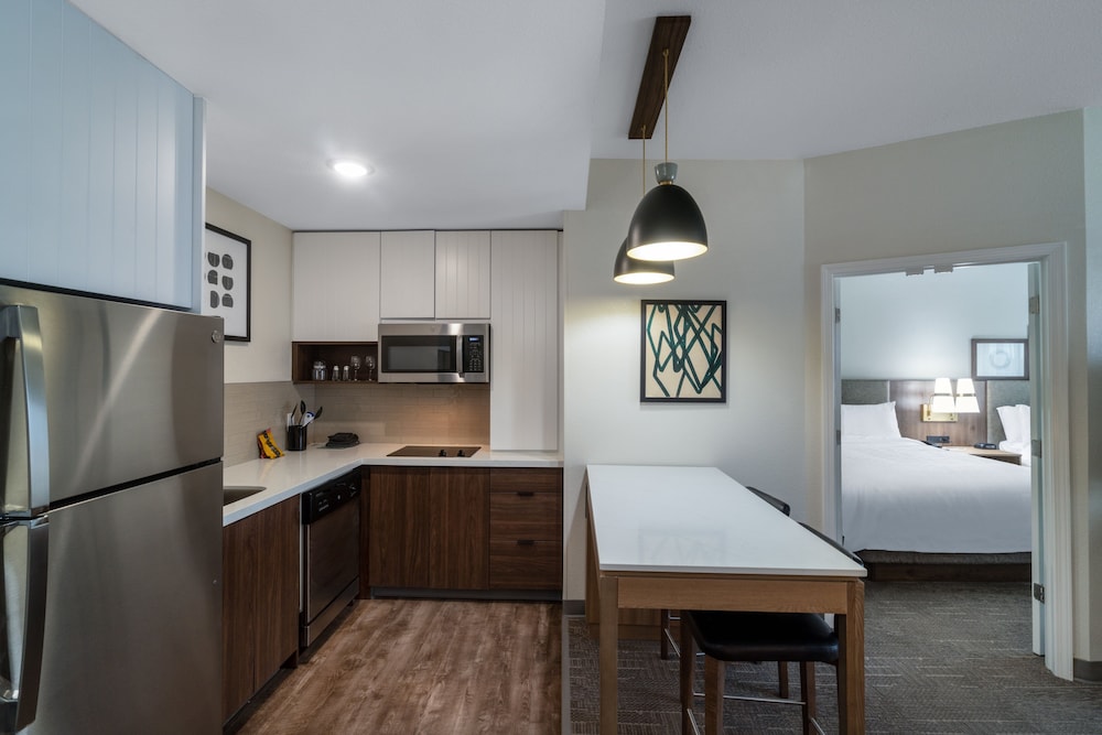 Staybridge Suites Flowood Nw Jackson by IHG - photo 26