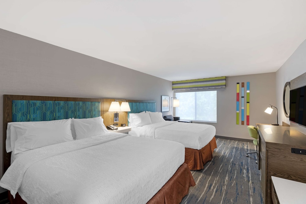Hampton Inn Ft Collins - photo 18