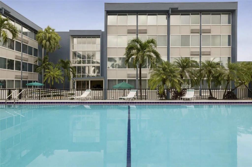 enVision Hotel Miami International Airport - photo 10