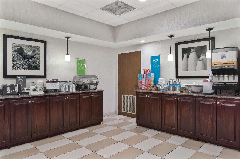 Hampton Inn Lagrange near Callaway Gardens - photo 128