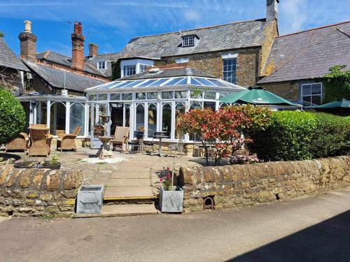 The Ilchester Arms Hotel in Weymouth, United Kingdom