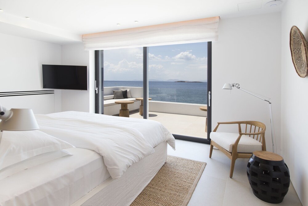 The Margi Villa — 4-Star Luxury Hotel in Athens, Greece